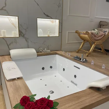 Camilla Luxury * Nemi